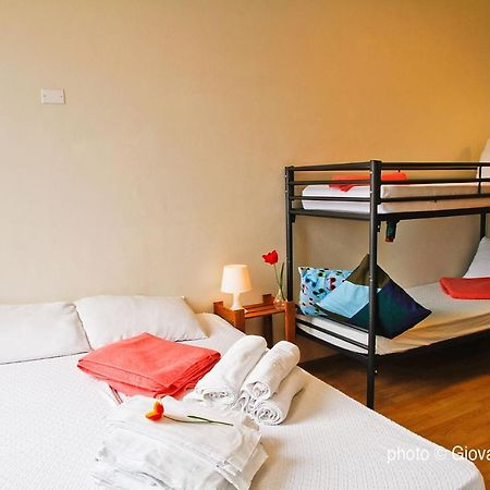 Santangela Hostel & Rooms Менаджо Екстер'єр фото
