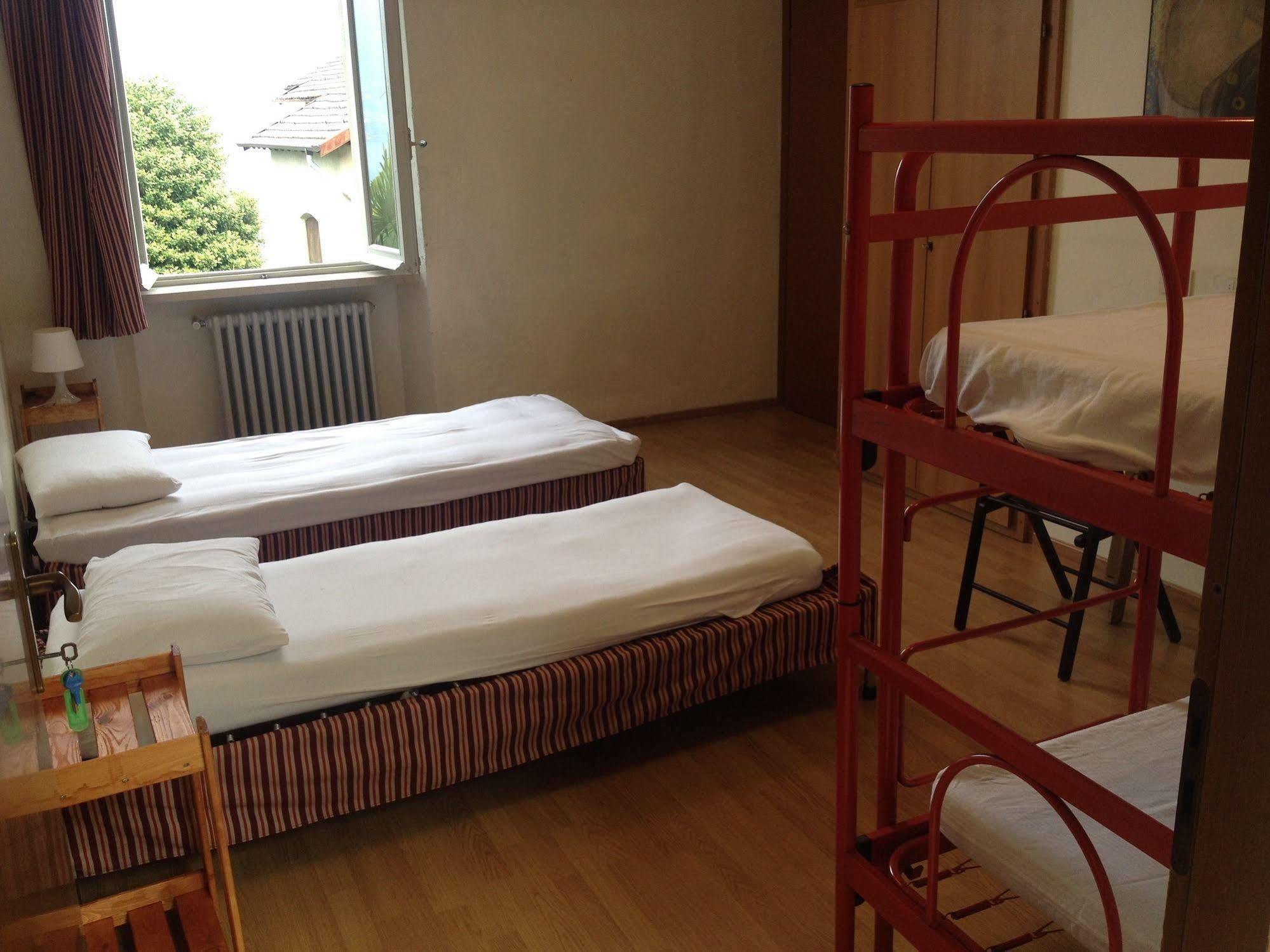 Santangela Hostel & Rooms Менаджо Екстер'єр фото
